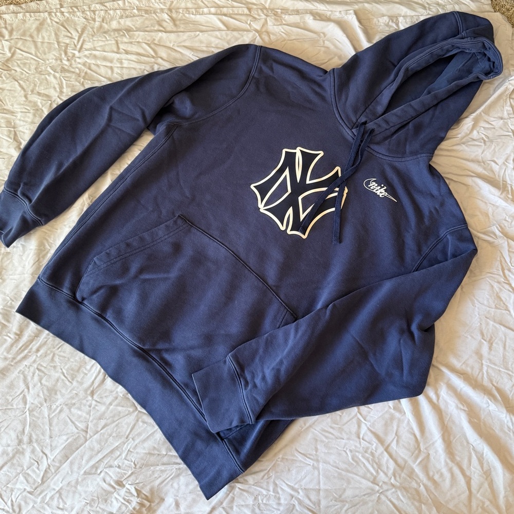 Nike NY Yankees Navy Hoodie